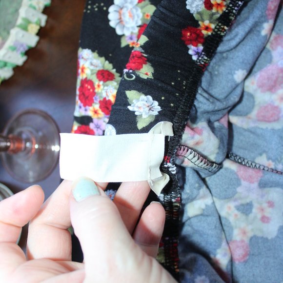 Women's Fleece Lined Jogger Pant - Skull Floral Print - NWT - Picture 10 of 10